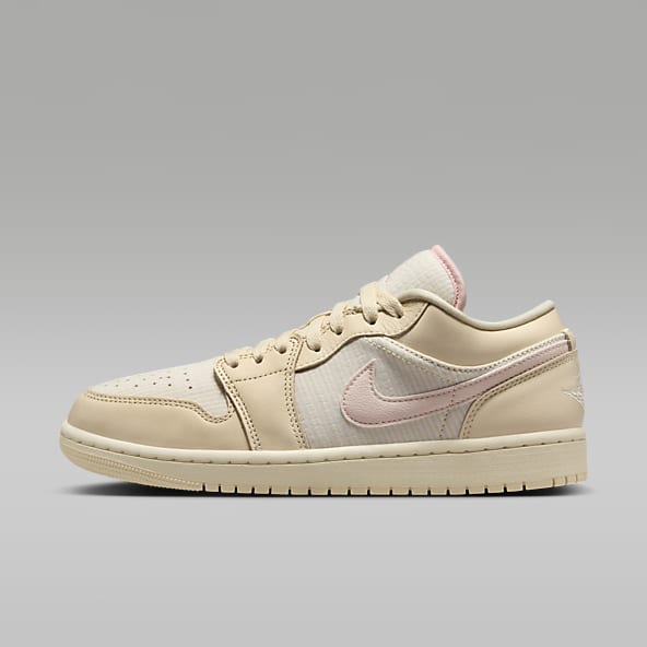 Jordan 1 Low. Nike ES